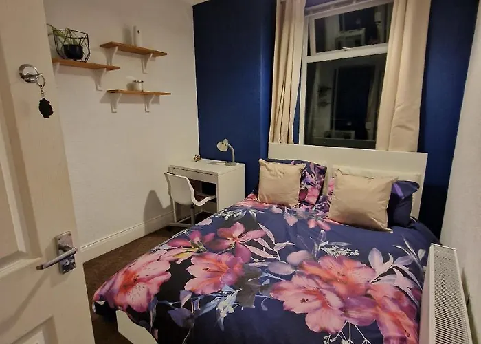 Double Room In Heaton